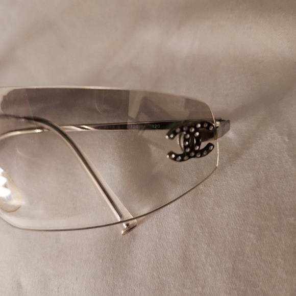 CHANEL Silver-Toned Sunglasses - Picture 11 of 15